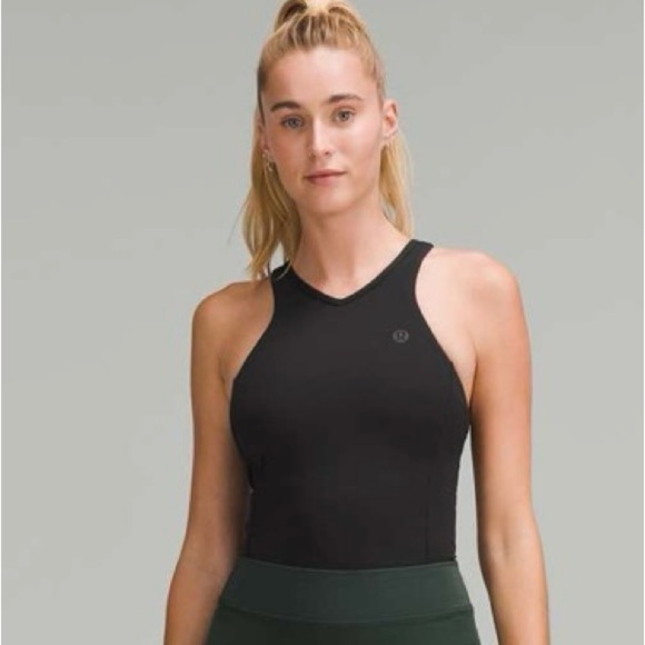 Difficult to find-lululemon athletica Waist-Length V-Neck Black Tennis Tank Top - Picture 1 of 5